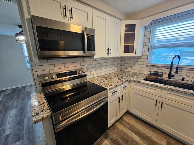 Photo - 4849 Camphor Ave