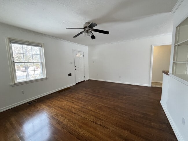 Photo - 2521 Dearborn St