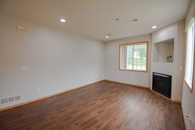 Photo - 2827 Agate Pl NW