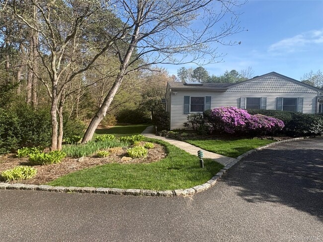 Building Photo - 54 Old Brook Rd