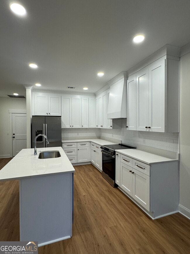 Photo - 105 Longpoint Dr