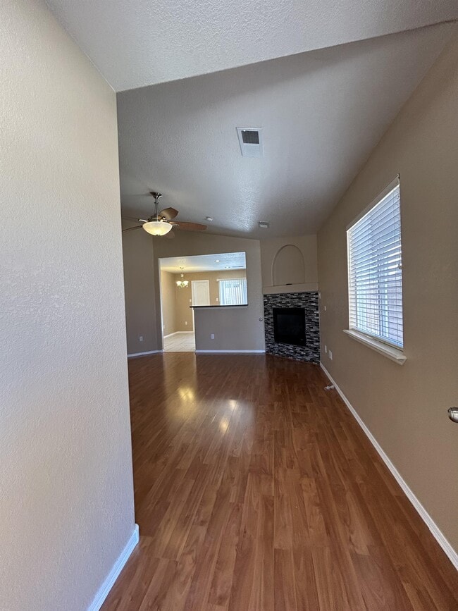 Photo - 9609 Vivaldi Trail NW