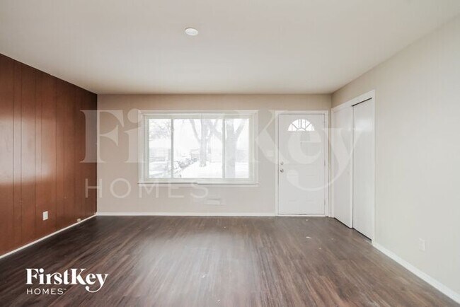 Photo - 15439 Elm St