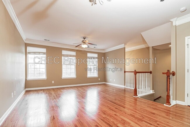 Building Photo - 3533 Claremont St