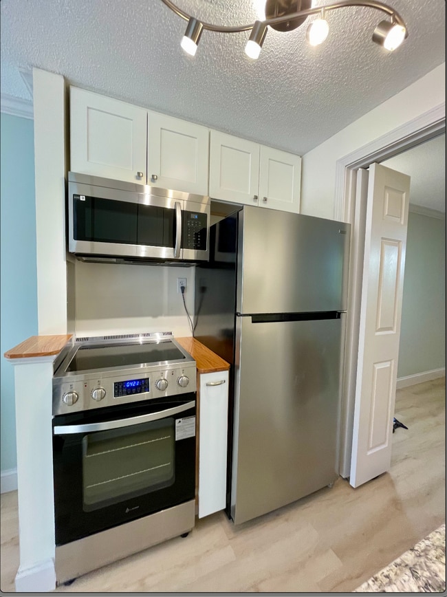 Photo - 93 Henry Law Ave Unidad Cricket Brook