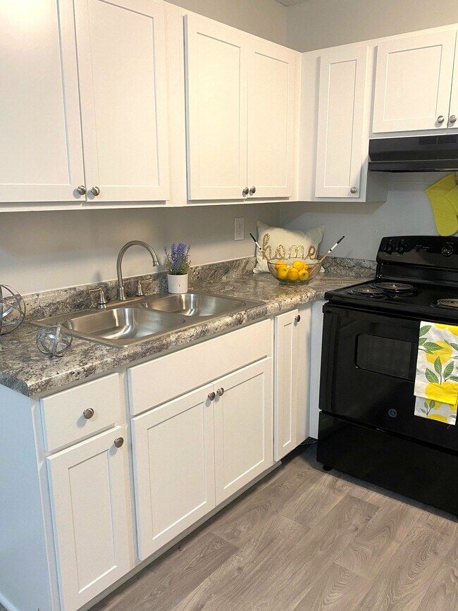 Legacy Crossing Apartments Greensboro, NC