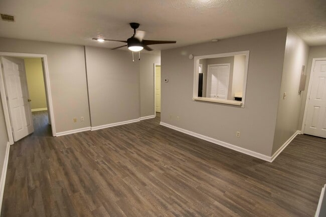 Photo - 4/2 apartment off of Milledge