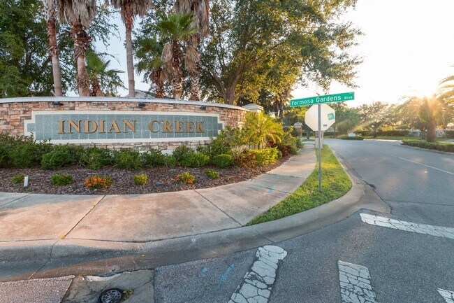 Photo - Beautiful Fully Furnished 4 Bedroom 3 Bathroom Pool Home!!!