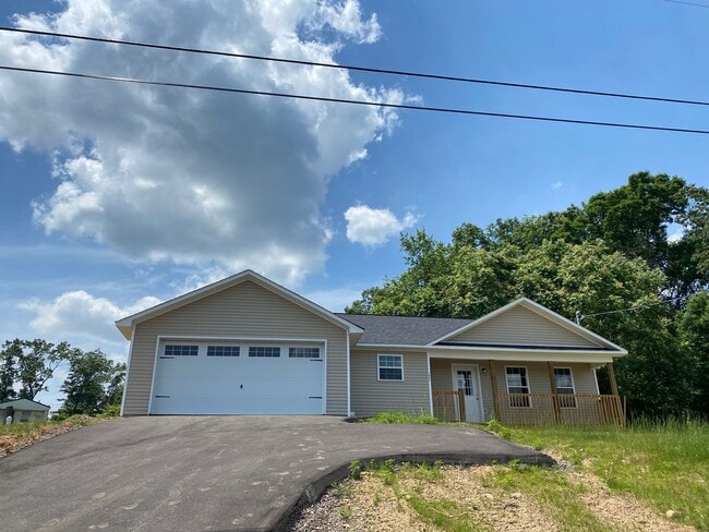 Single Family Home in White Pine TN - Single Family Home in White Pine TN