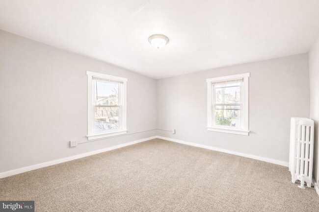 Photo - 53 E Hancock St