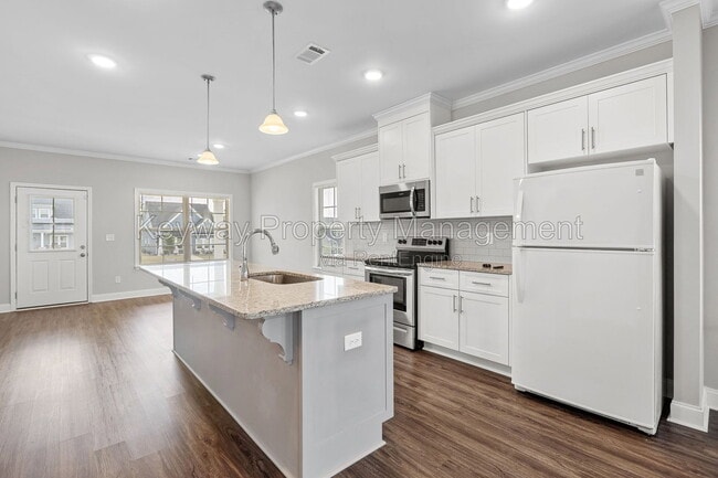 Photo - 214 Andrews Ln