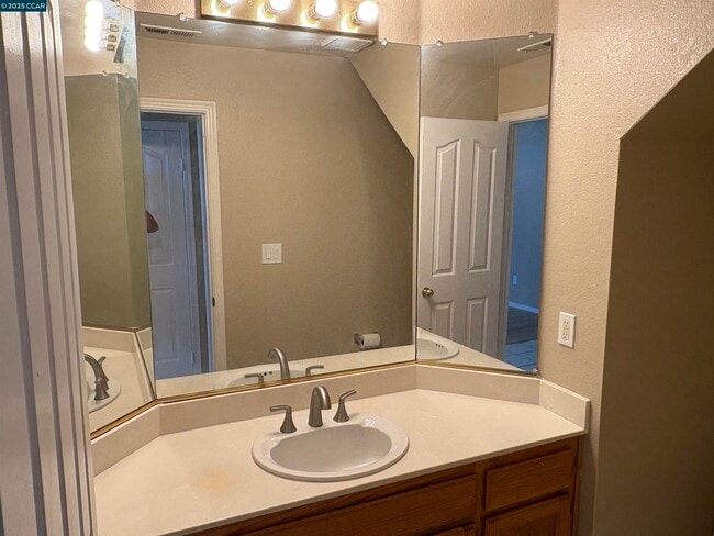 Photo - 3524 Liberty Ct