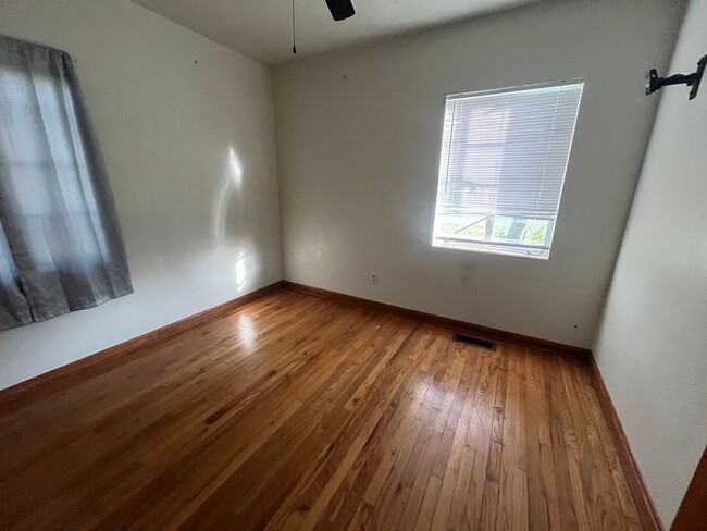 Photo - 3 Bedroom, 1 Bath home in Live Oak with la...