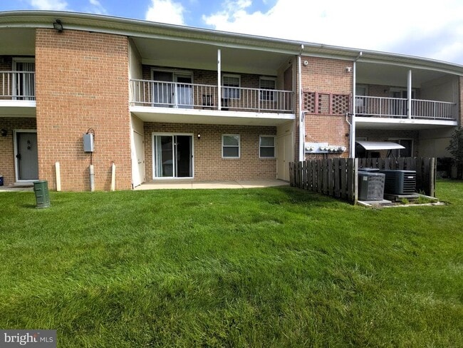 15 Kearney Dr