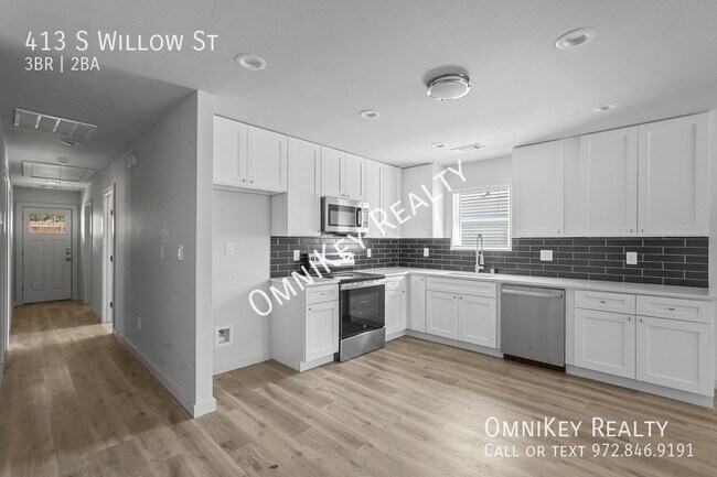 Photo - 413 S Willow St