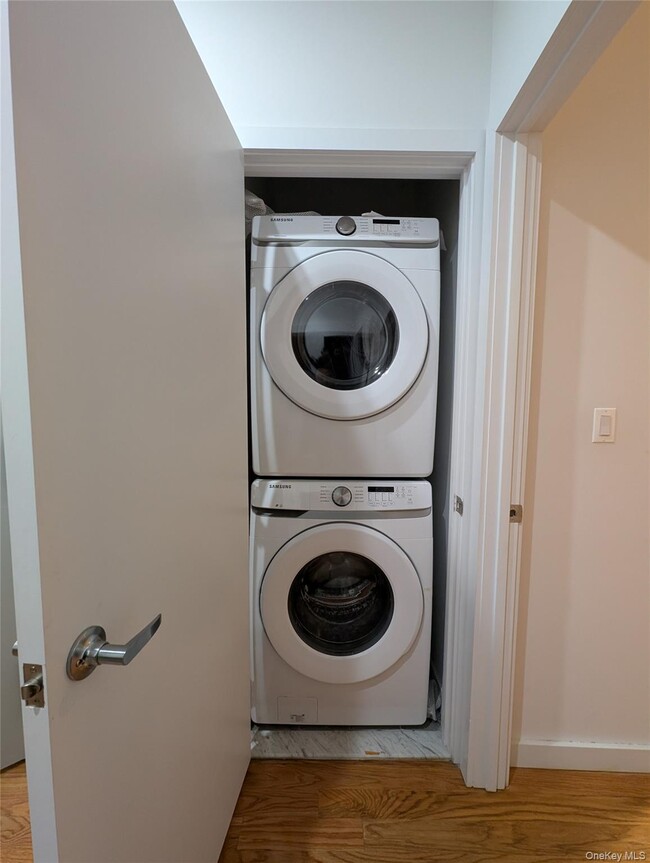 Photo - 36-19 30th St Unidad 2