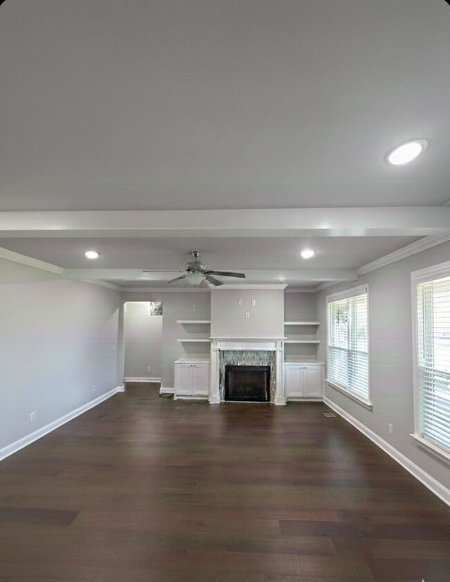 Photo - 431 Linda Ln