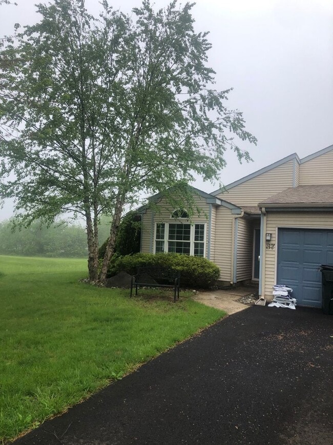 Perkasie 3 Bd / 2 Bath Twin - Perkasie 3 Bd / 2 Bath Twin House