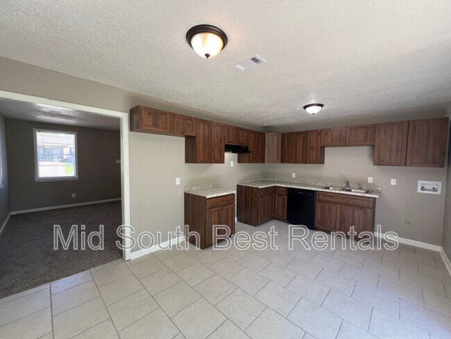 Photo - 361 W Essex Ave