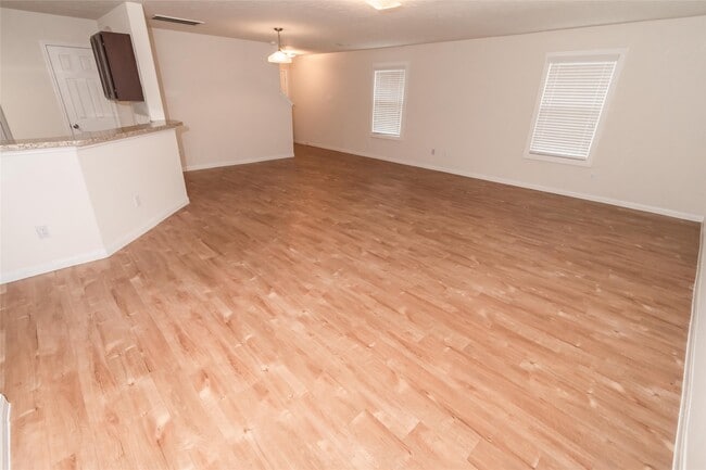 Photo - 6210 Luce St