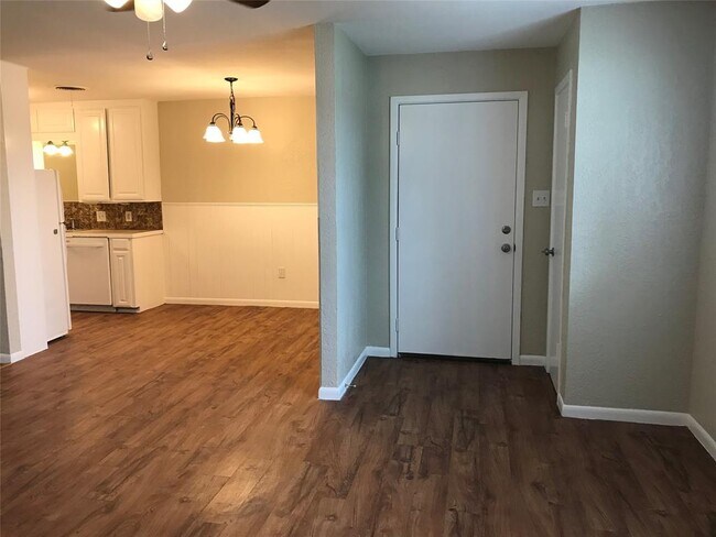 Photo - 926 N Judge Ely Blvd