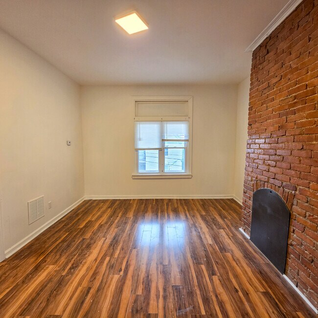 110 Kirk Ave