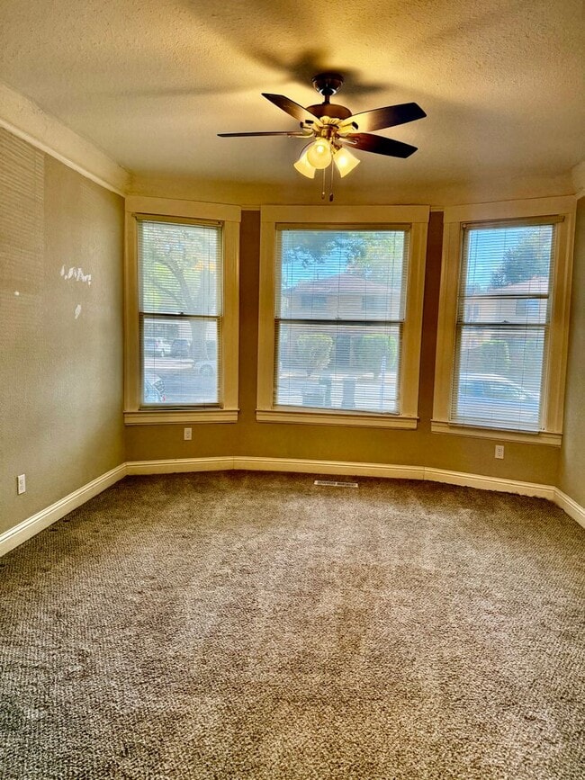 1229 T St Unit 1