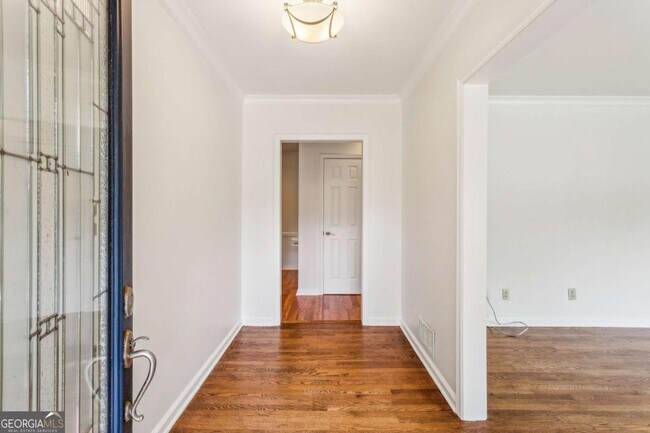 Photo - 3292 Ferncliff Pl NE