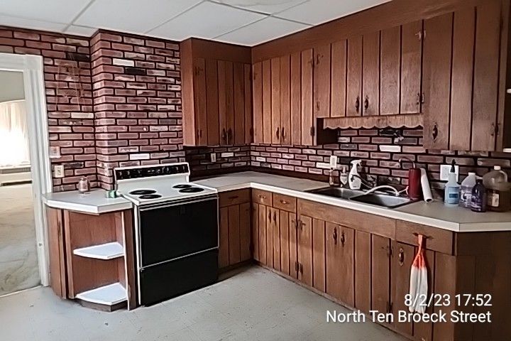 Photo - 6 North Ten Broeck Street Unit First floor