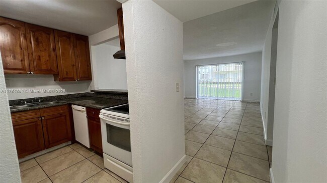 Photo - 15221 NE 6th Ave Condo Unit A101