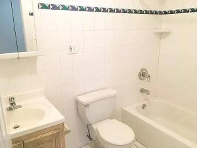 Photo - 141-33 Pershing Crescent