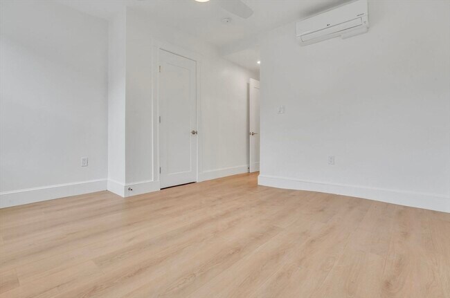 Photo - 321 Summit Ave Unit 103