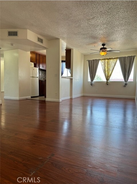 Photo - 9014 Burnet Ave Unidad 201 Rental