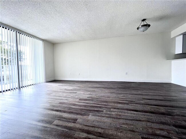 Photo - 18335 NW 68th Ave Unit 700-208