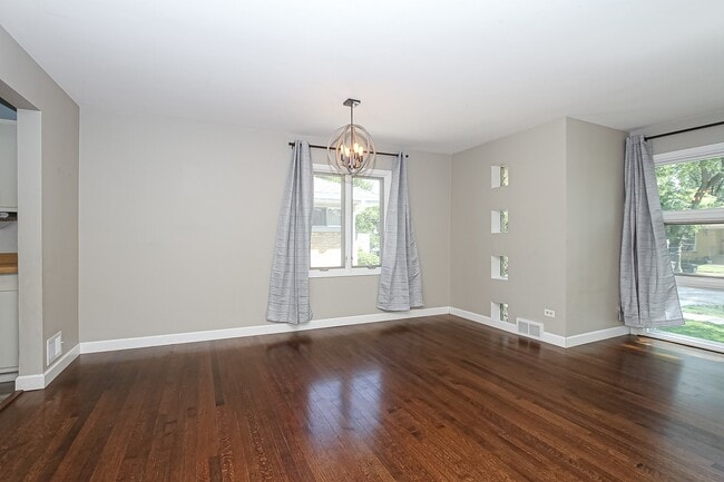 Photo - 9128 Birch Ave