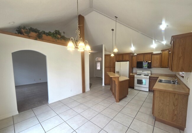 848 S Jester Ave