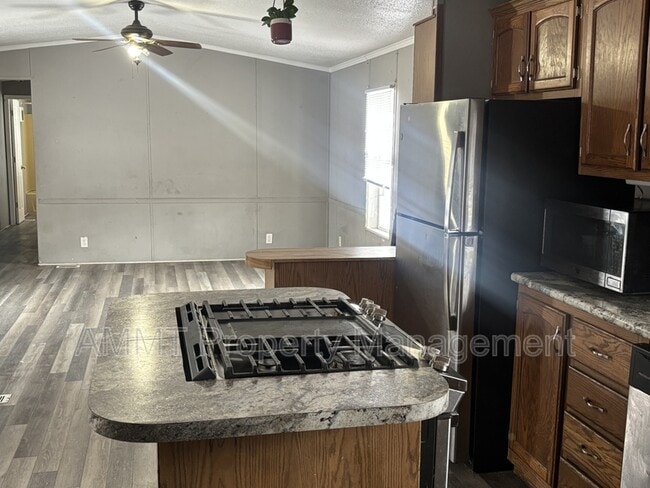 Photo - 1735 Blackhawk Dr