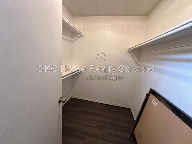 Photo - 8300 NW 86th St