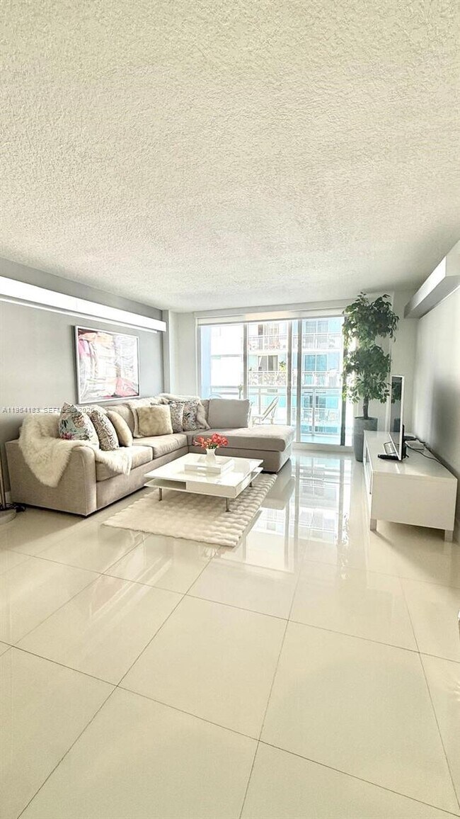 6917 Collins Ave Unit 1206