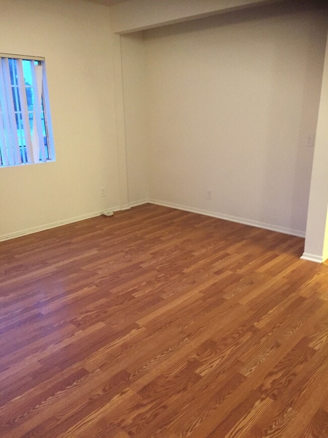 Building Photo - 11336 Martha St Rental