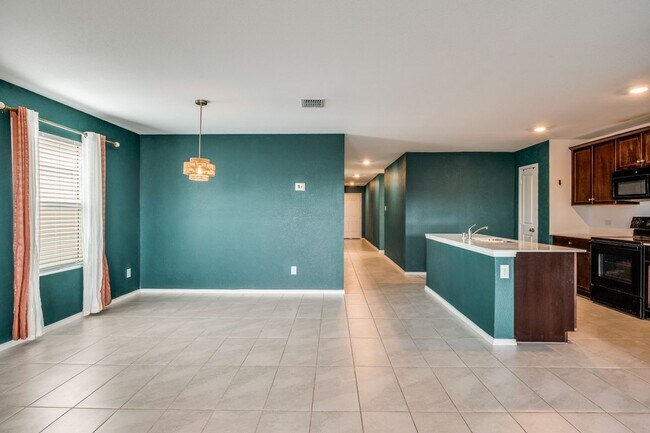 Photo - 5421 Rockrose Ln