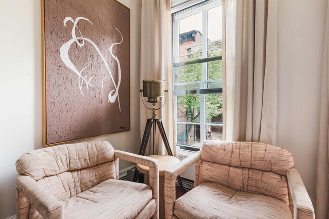 Photo - 364 6th Ave Unidad ID1023432P