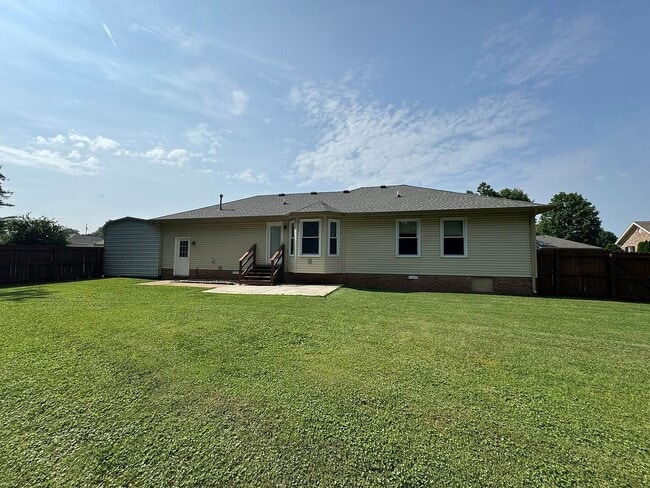 Photo - 110 Dove Ct