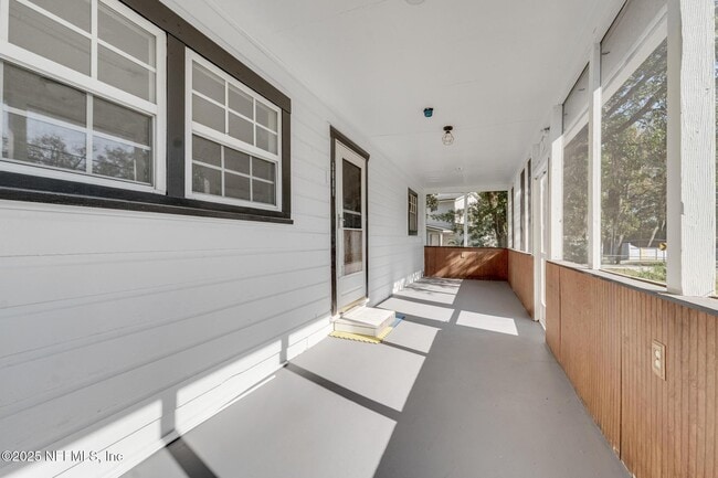 Photo - 2811 Myrtis Rd