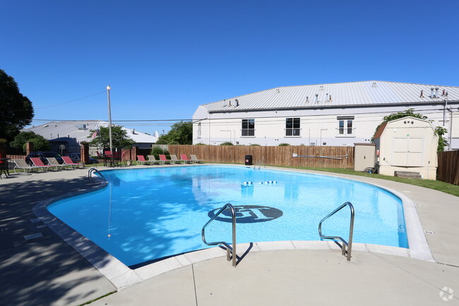 Pool - Georgetown Rental