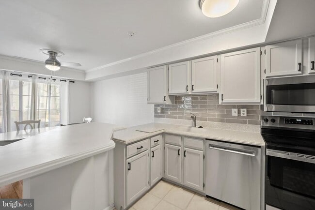 Photo - 31 Everett Dr