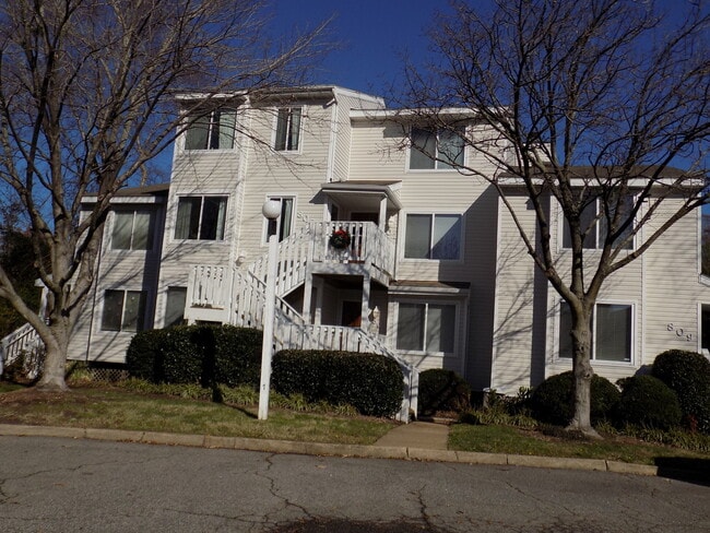 Photo - 807 Seawinds Ln