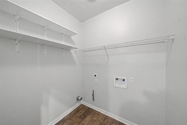 Building Photo - 1111 Auburn View Ln