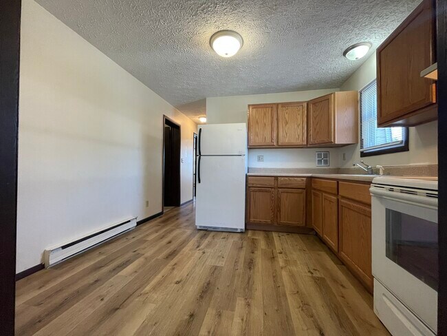 Photo - 407 Parker St