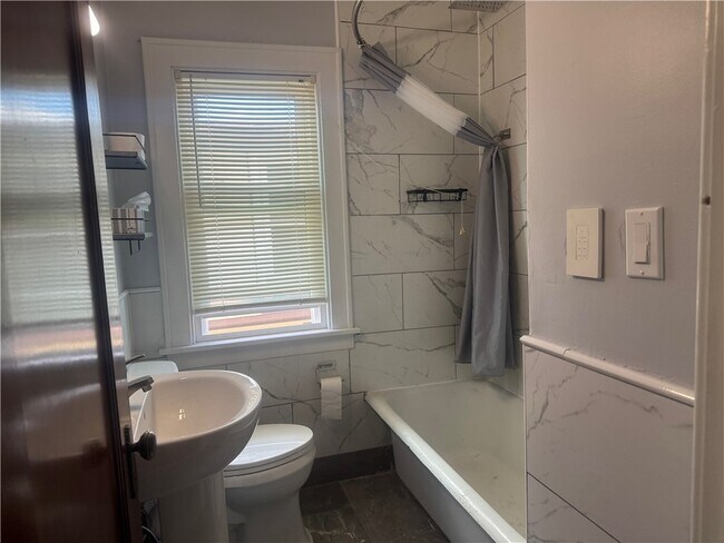 Photo - 102 Tulane Rd